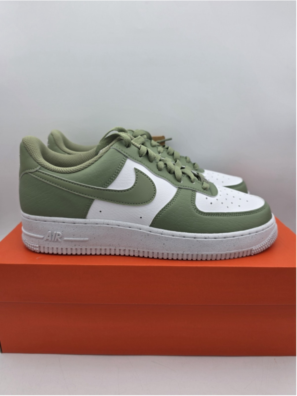 Nike Air Force 1 Low '07 SE Next Nature Oil Green Women's Size 10 DV3808-113